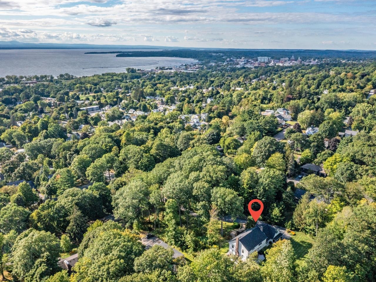 78 Crescent Road, Burlington 78 Crescent Road, Burlington