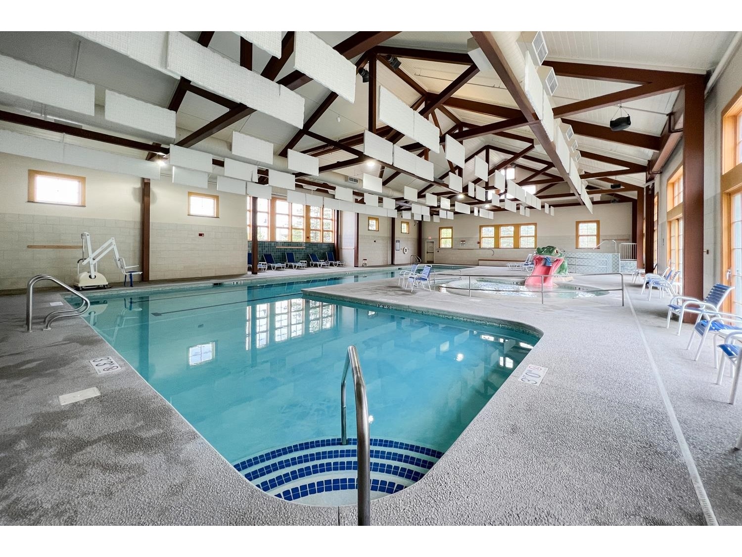 Seperate  Heated Indoor Pool Perfect For The Little Ones