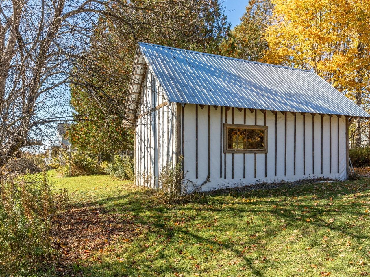 Storage building