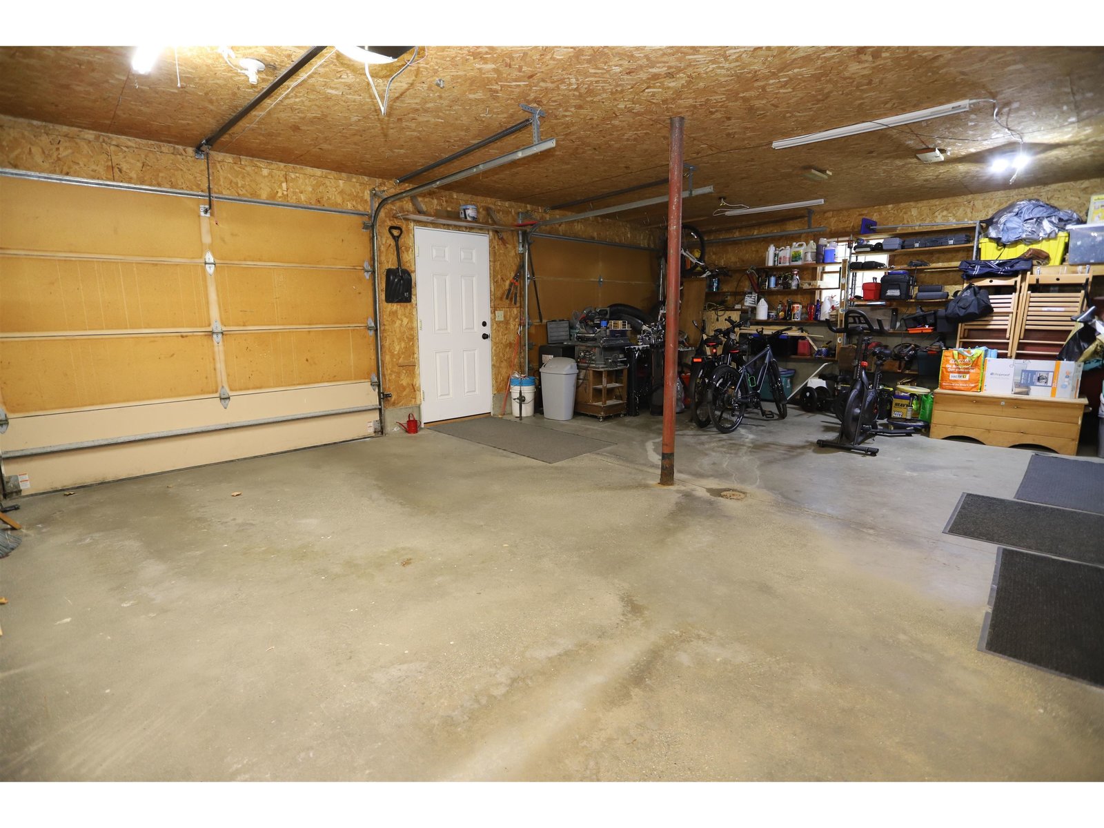 2-Car Garage