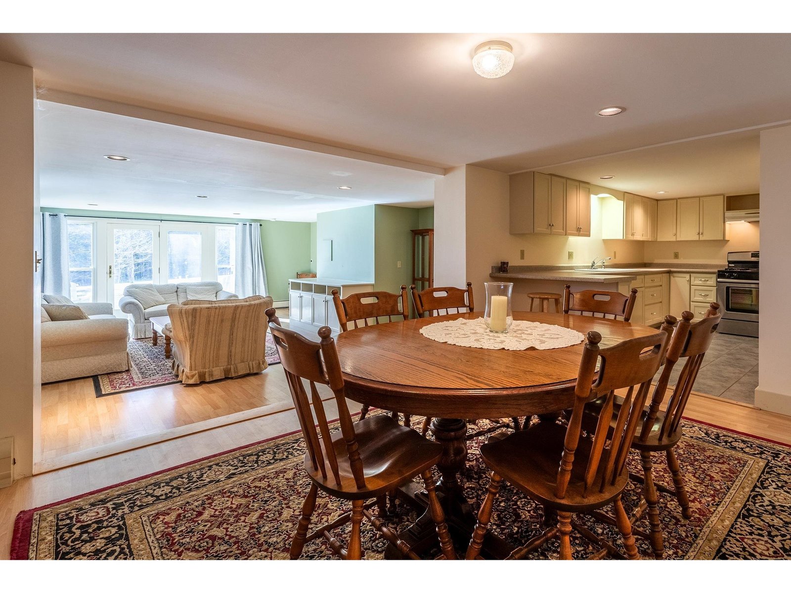 Guest suite kitchen