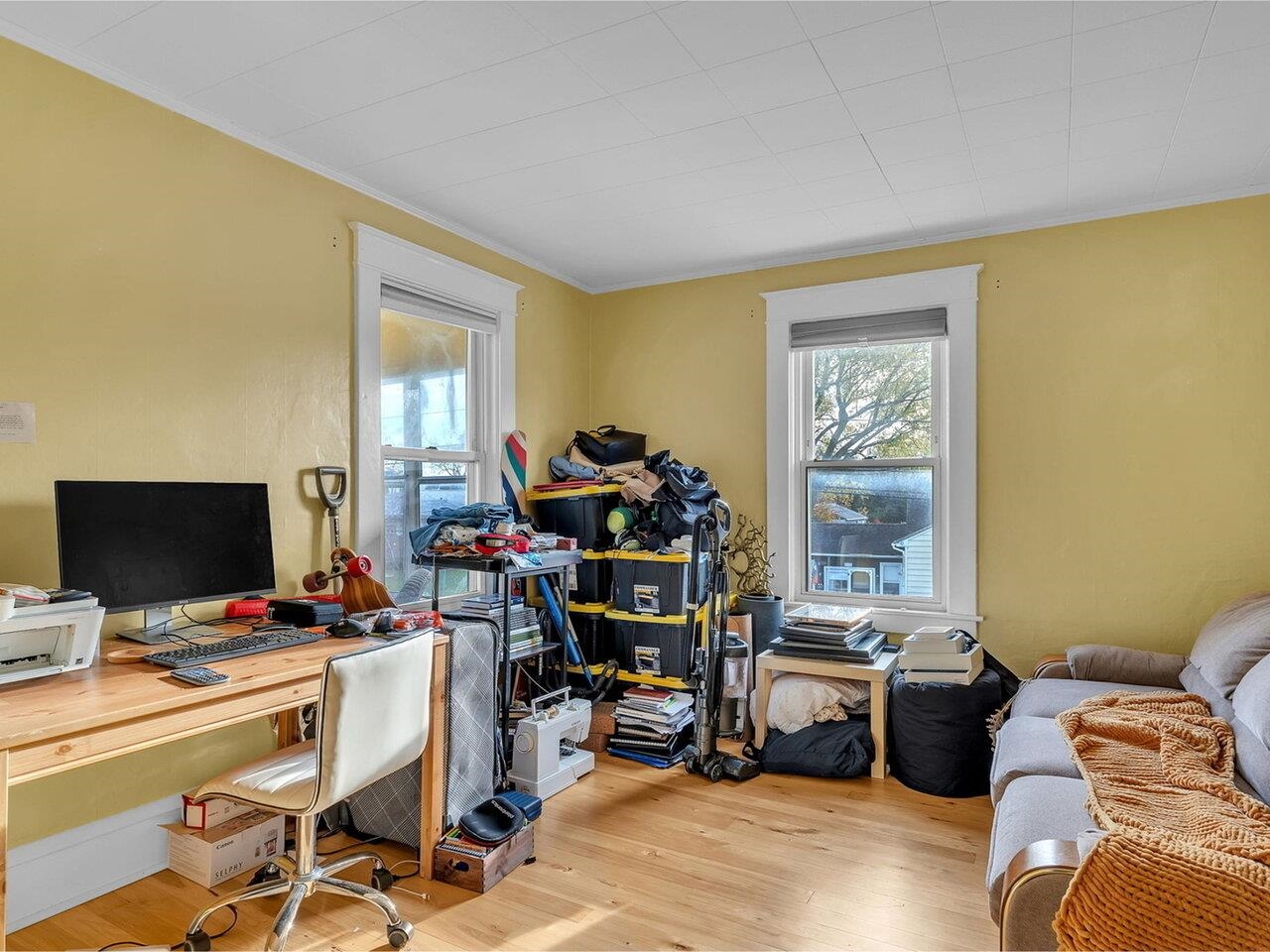 Bedroom w/VT hickory floors