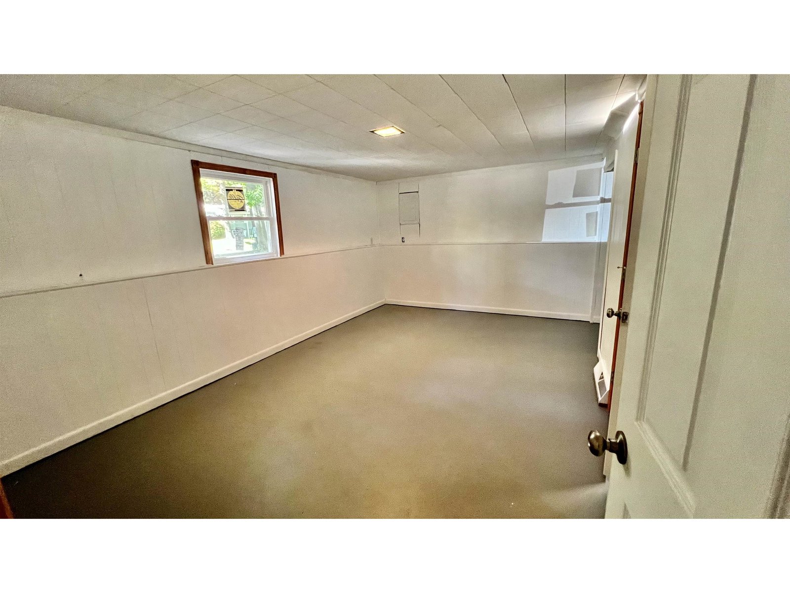 basement bonus room