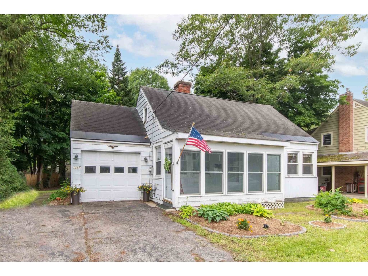 1227 North Avenue, Burlington 1227 North Avenue, Burlington