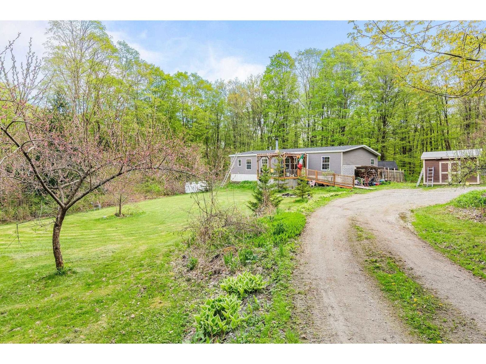 135 Buck Hill Road East, Hinesburg