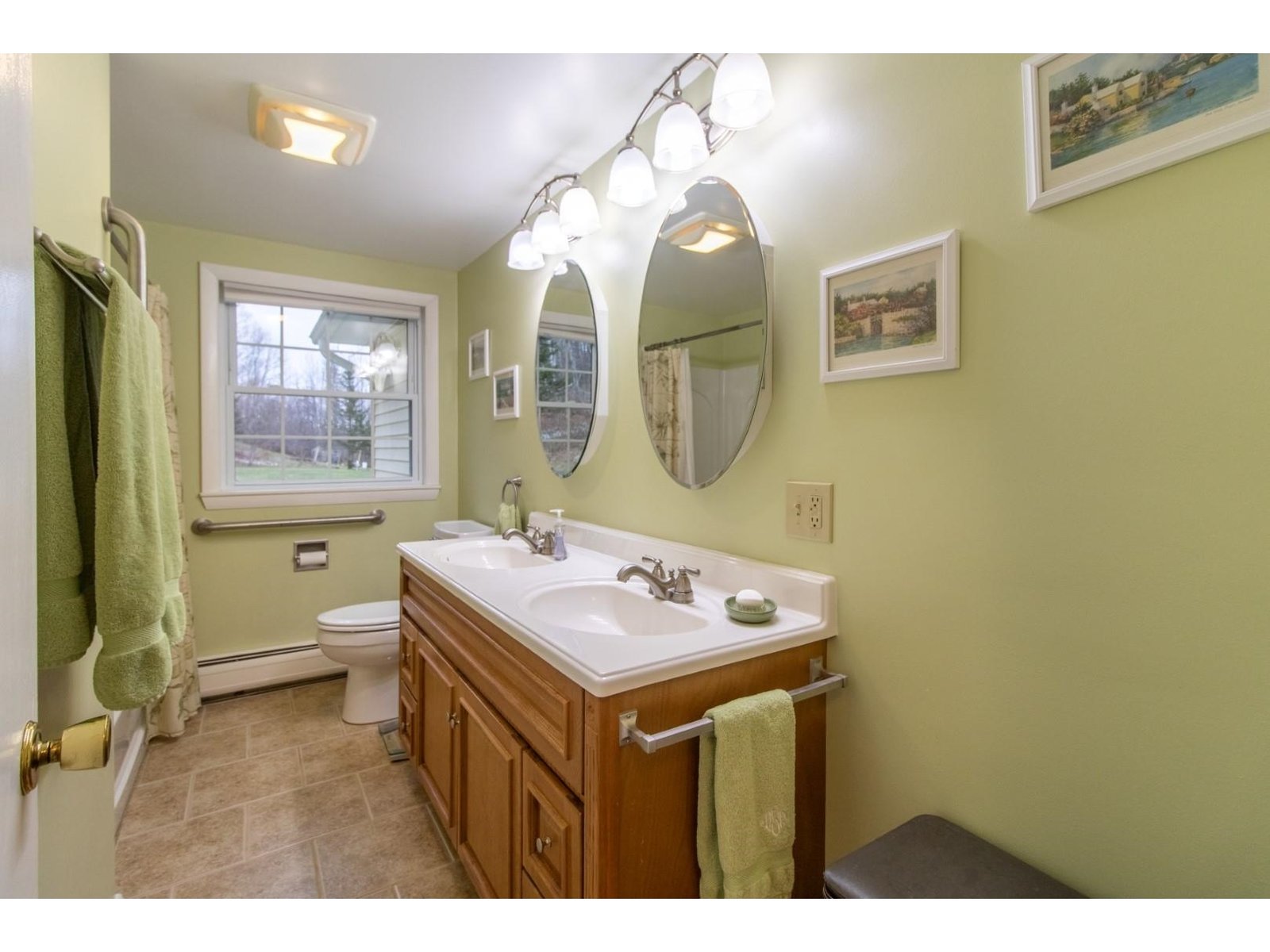 Full Bath with double vanity sinks