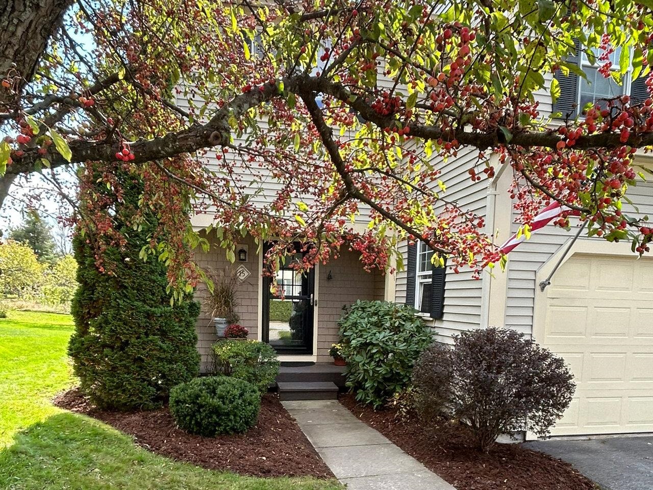 Landscaped entry