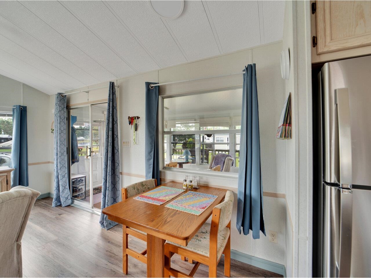 Dining area in the kitchen