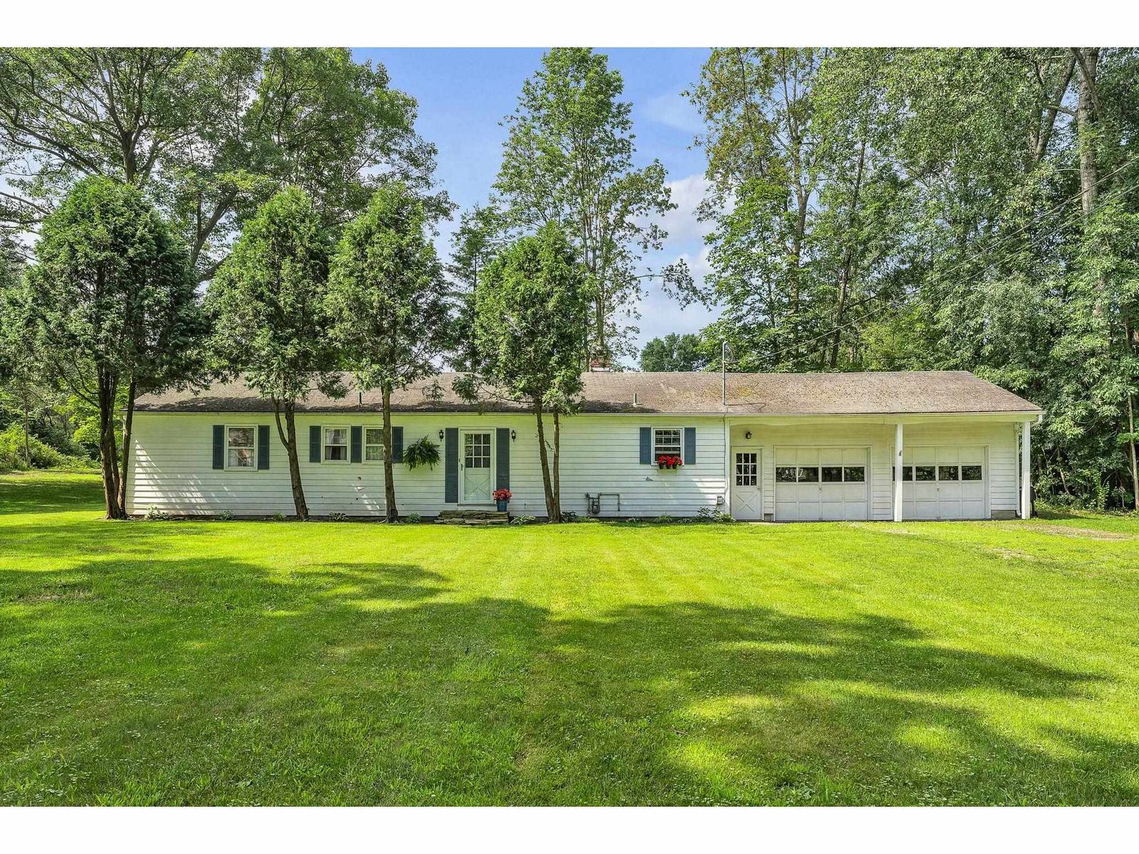 1653 Porters Point Road, Colchester