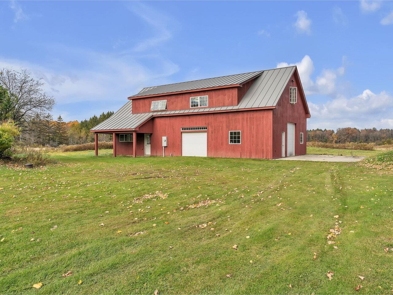 Detached Barn 32x60