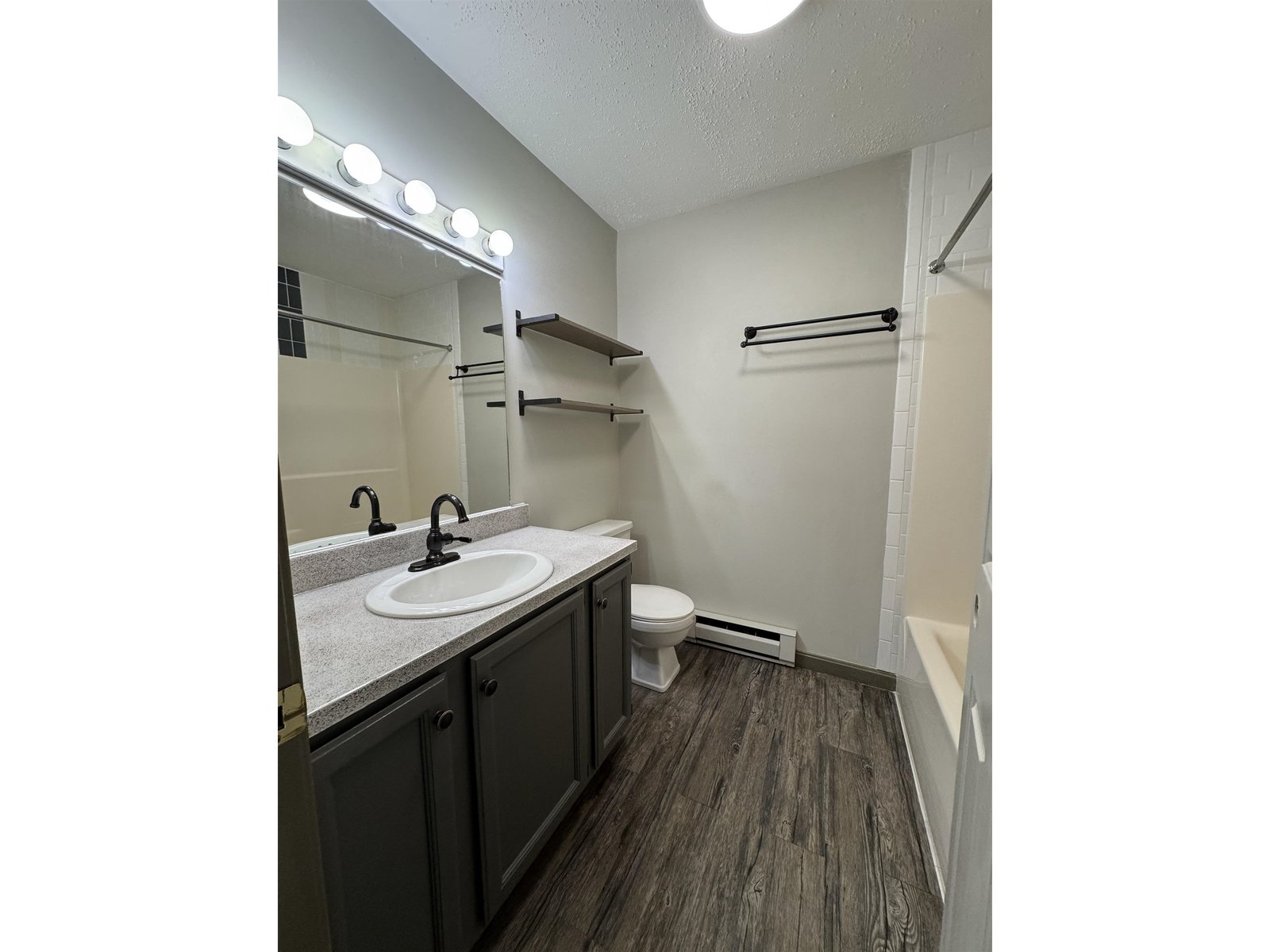 189 Woodhaven Drive, Unit 3J