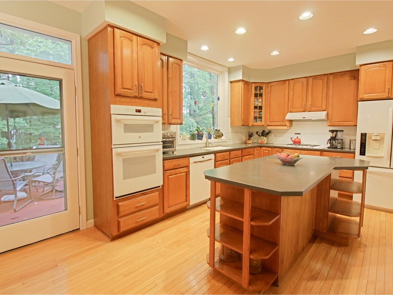 Kitchen with Center Island