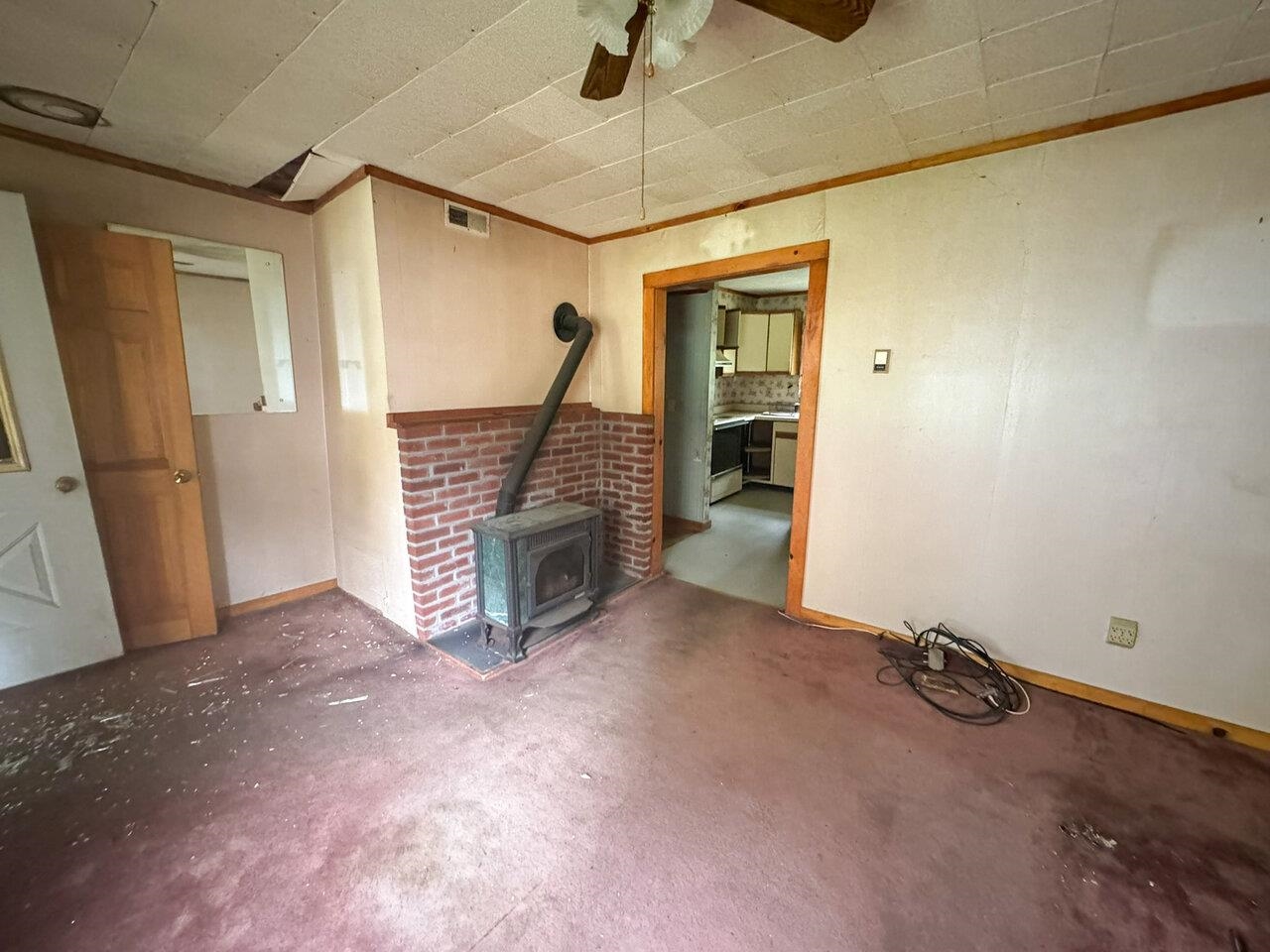 Apartment with Woodstove