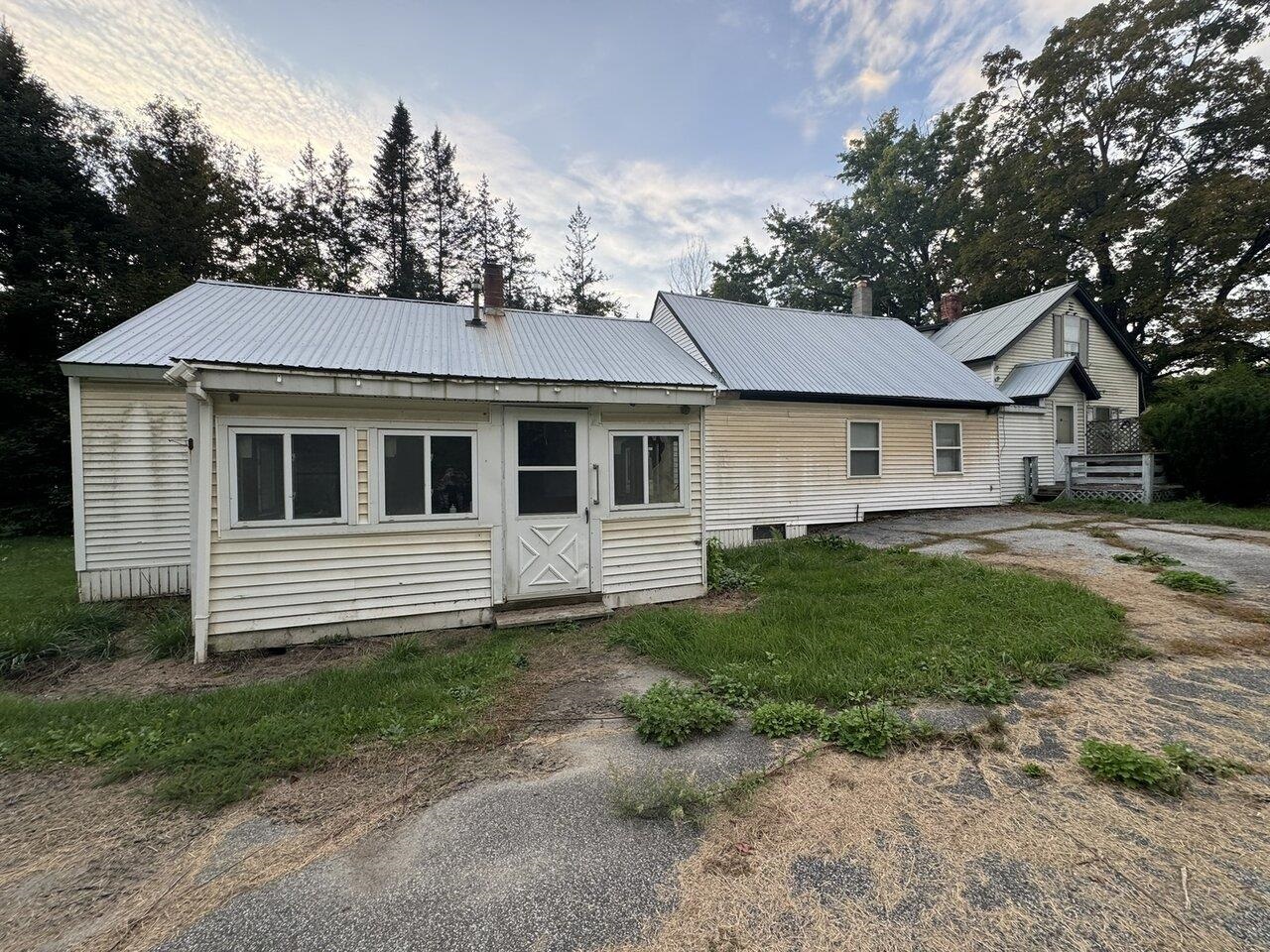 Apt Enclosed Porch