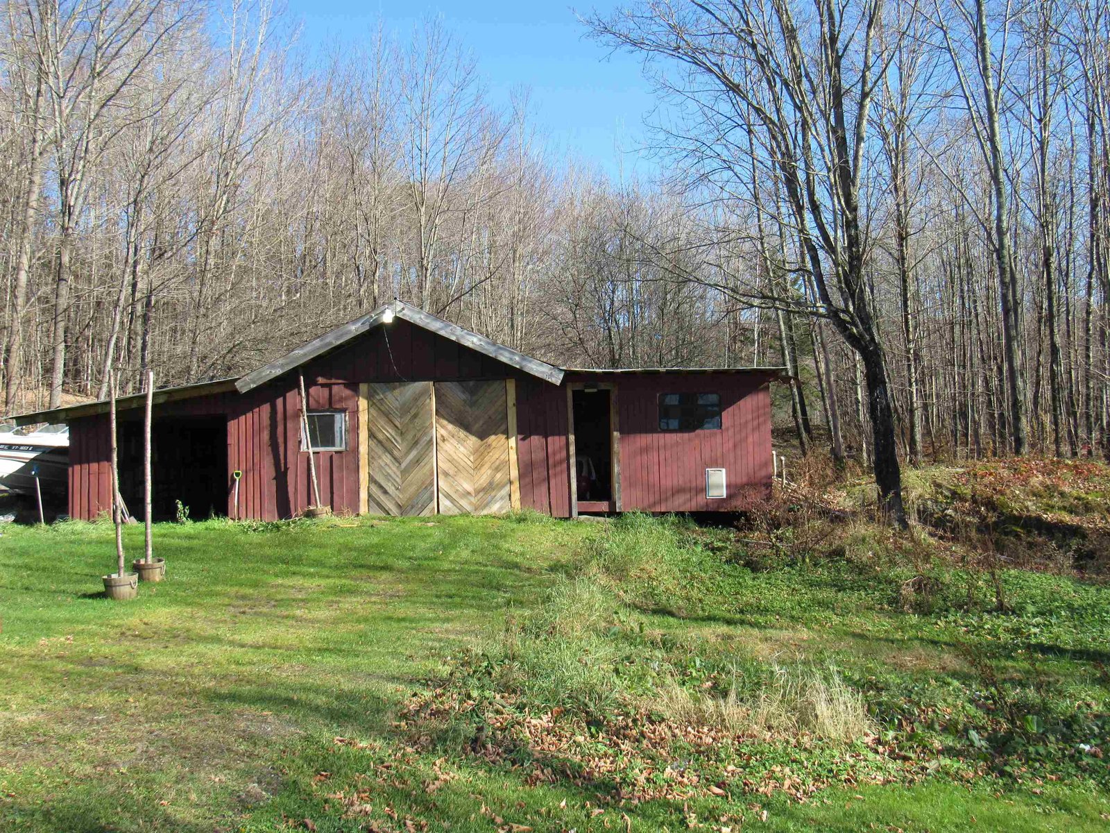 Detached Garage