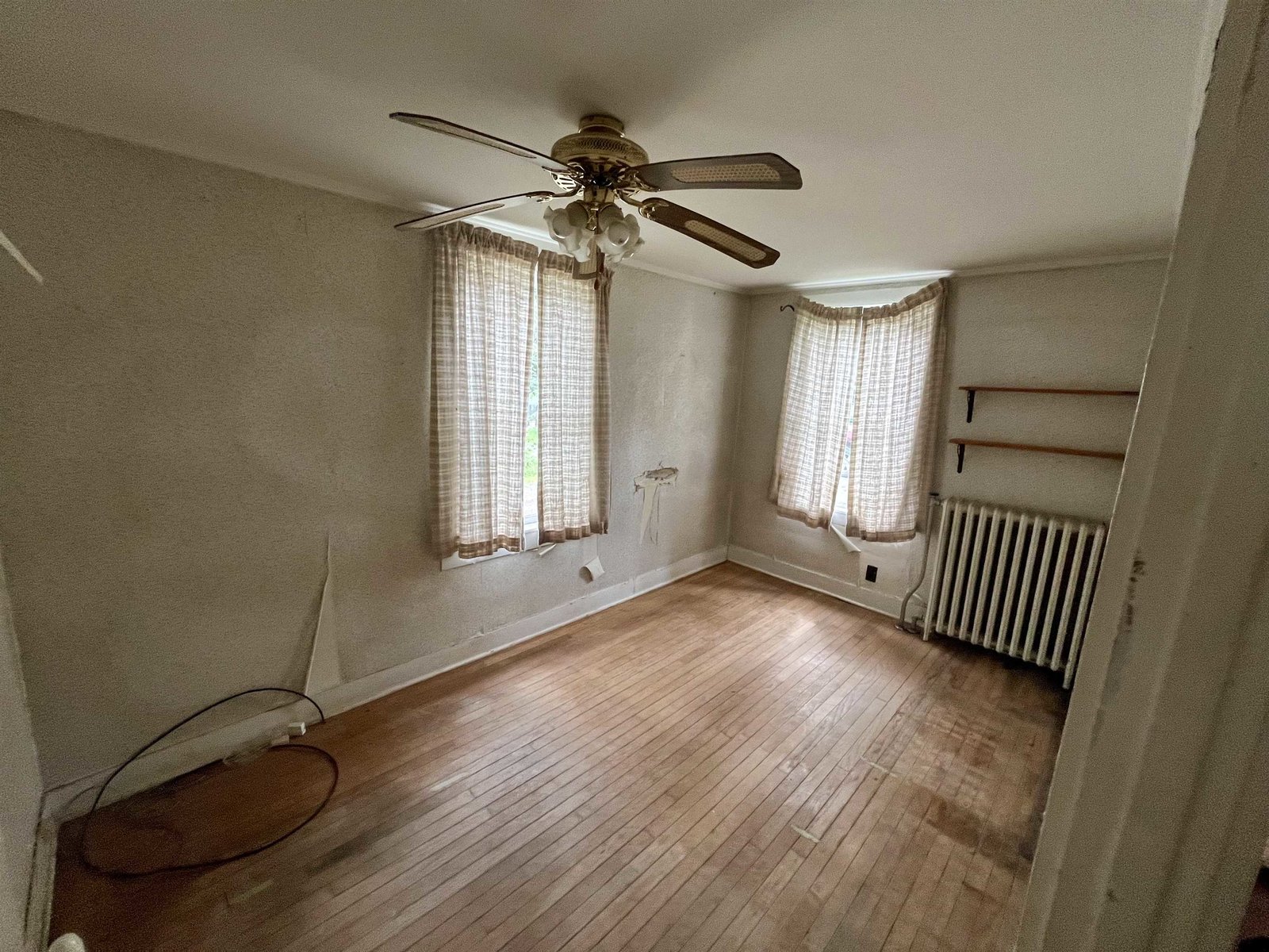 Bonus room off from the dining room