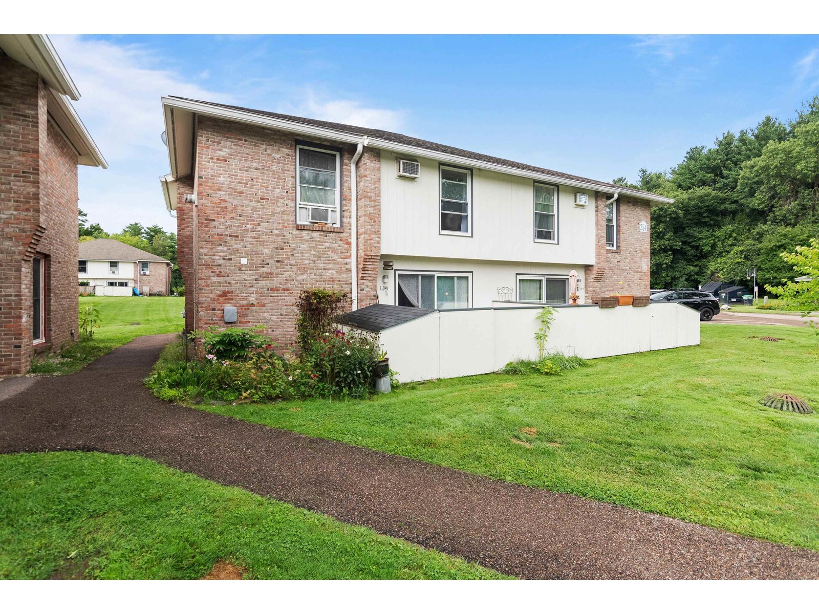 254 Ledgewood Circle, Unit 103