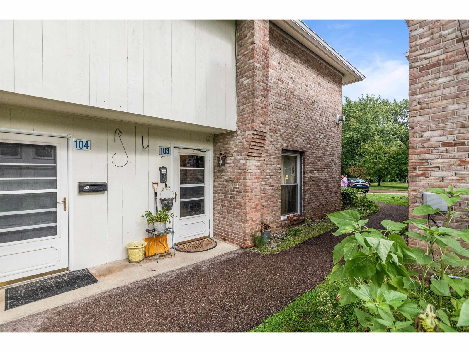 254 Ledgewood Circle, Unit 103