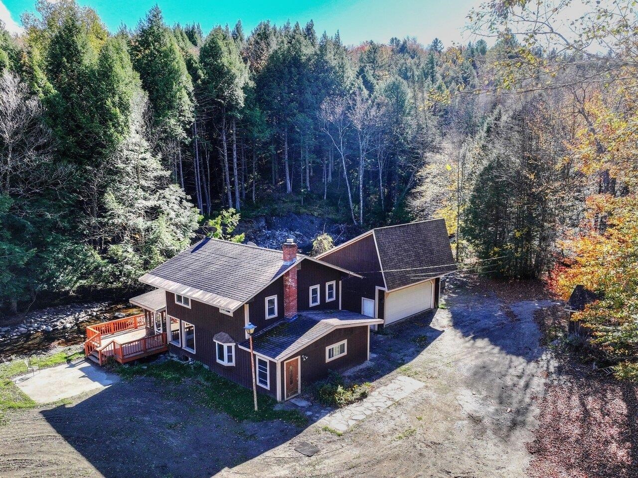 1.25 private wooded acres