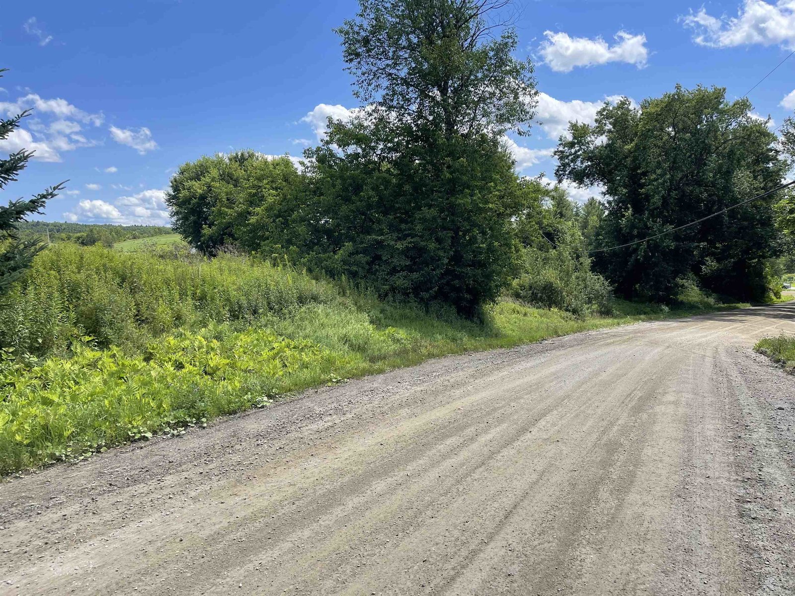 Looking south on River Rd