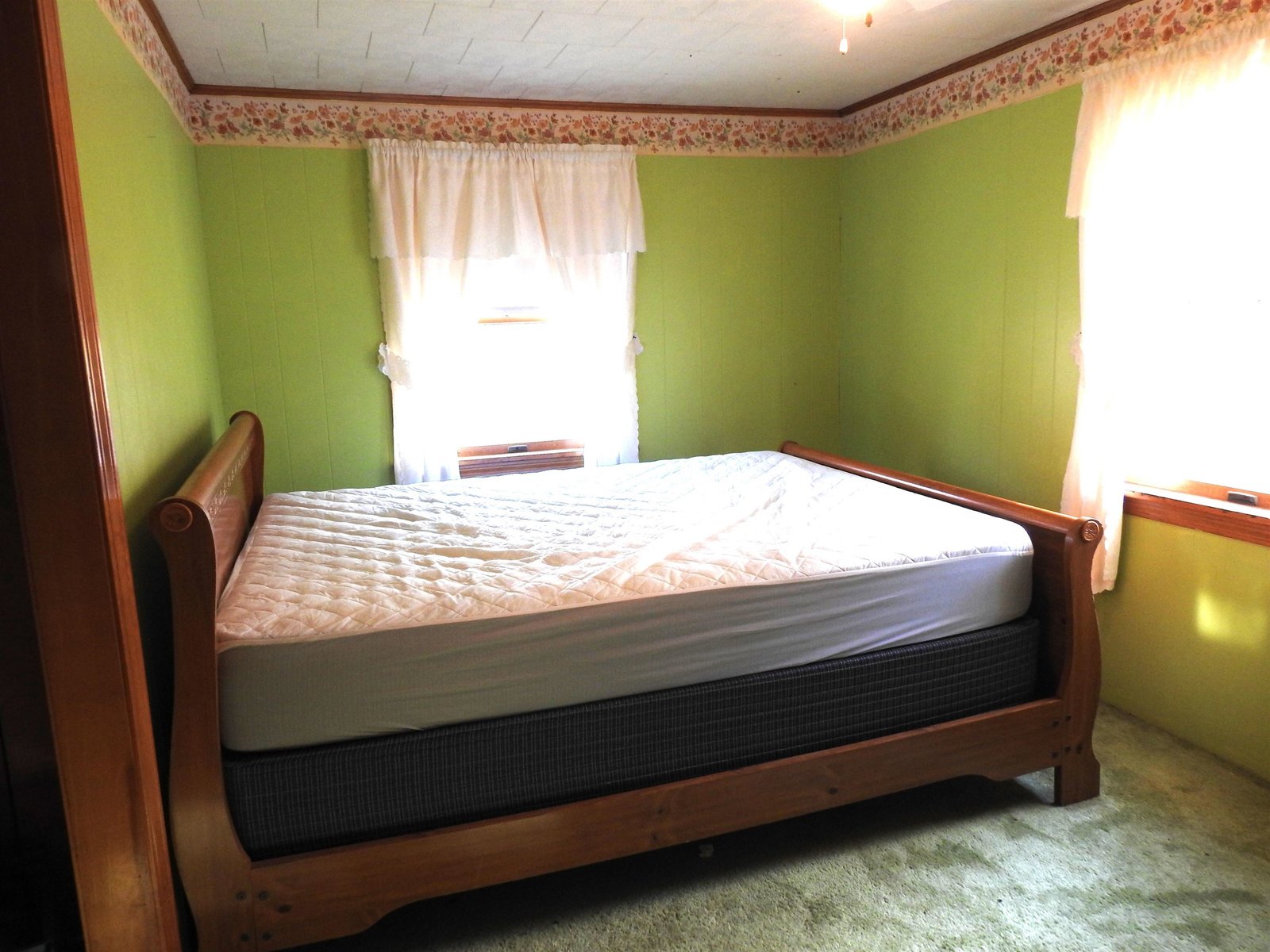 Large Primary Bedroom