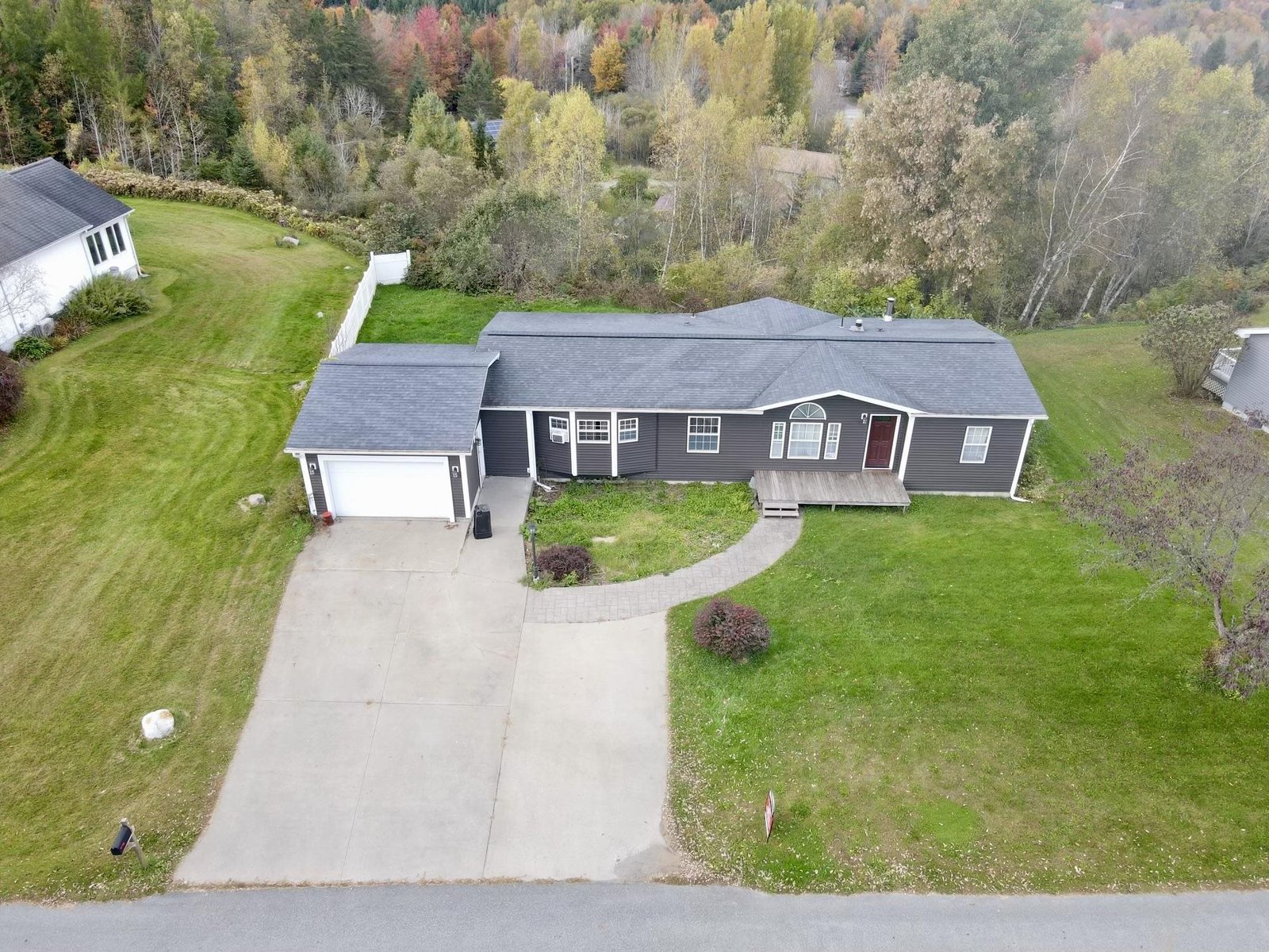 298 Memphremagog View