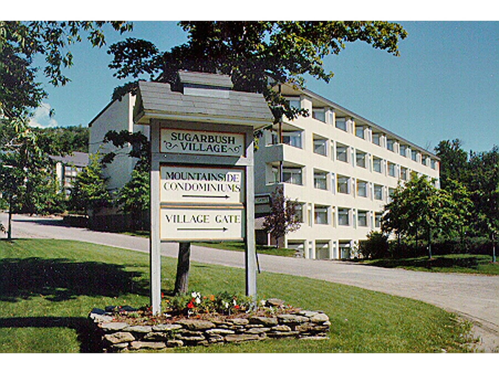 30 Mountainside Drive, Unit 305