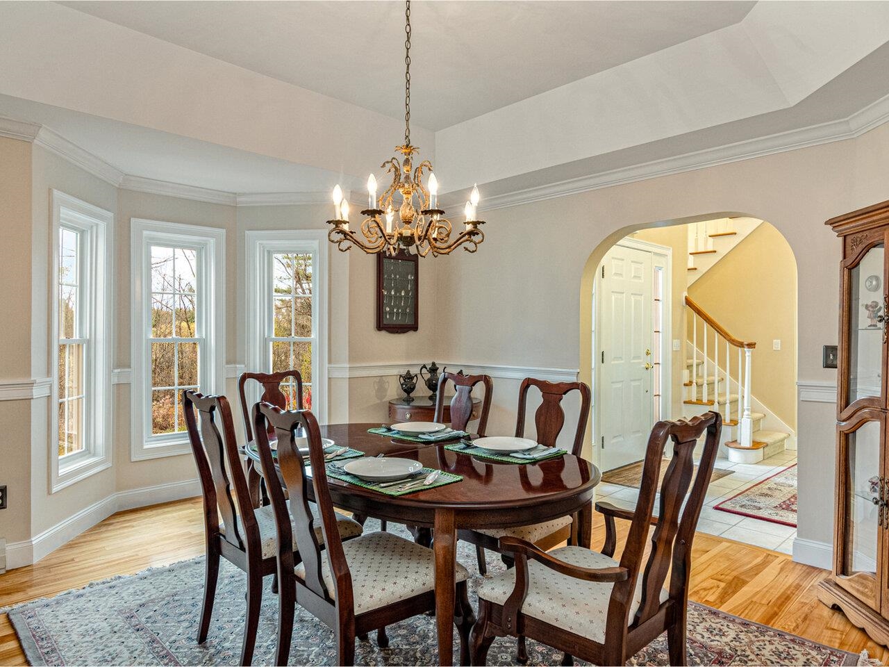 Formal Dining to Foyer