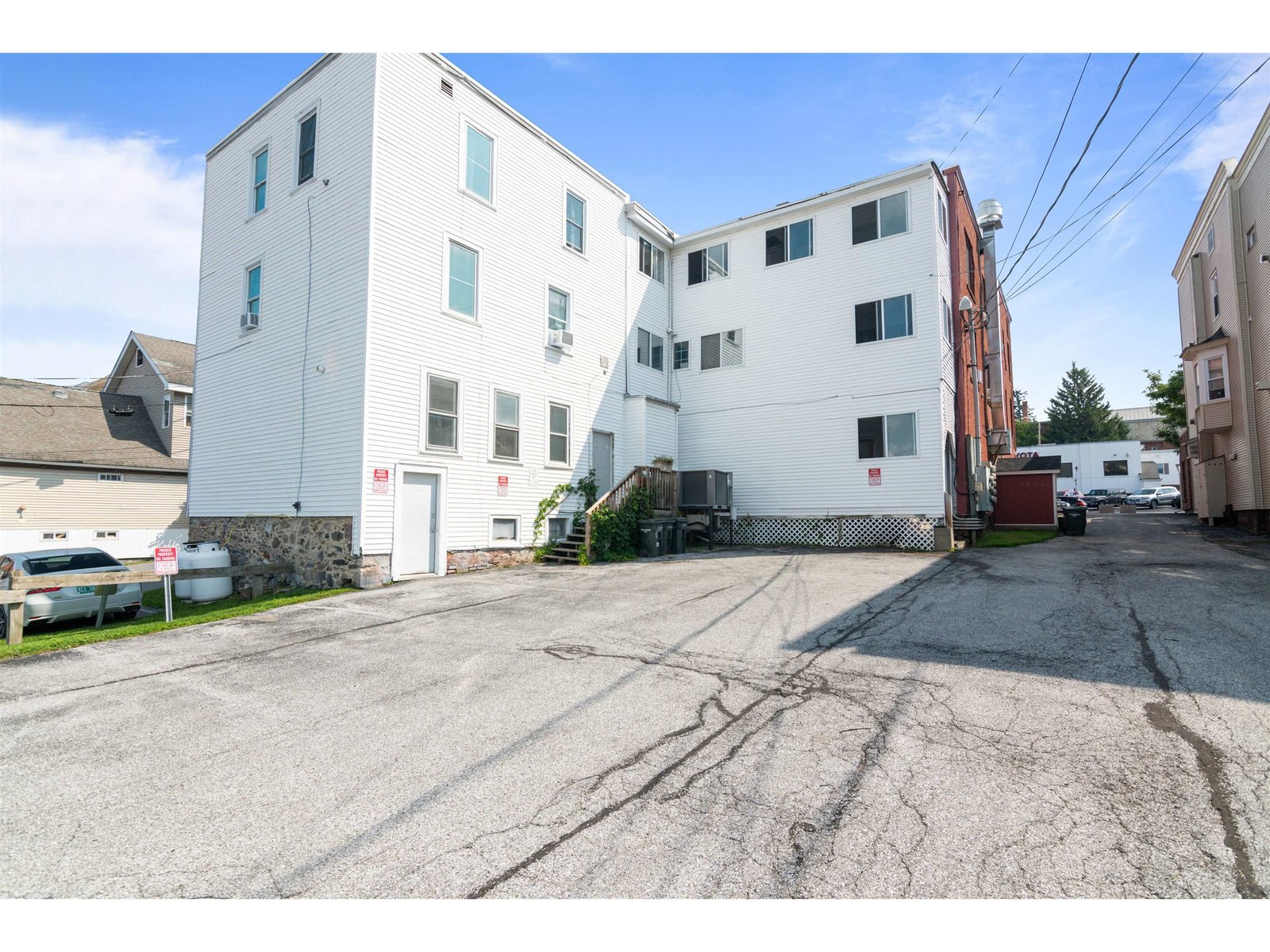 32 South Main Street, Unit Unit 3