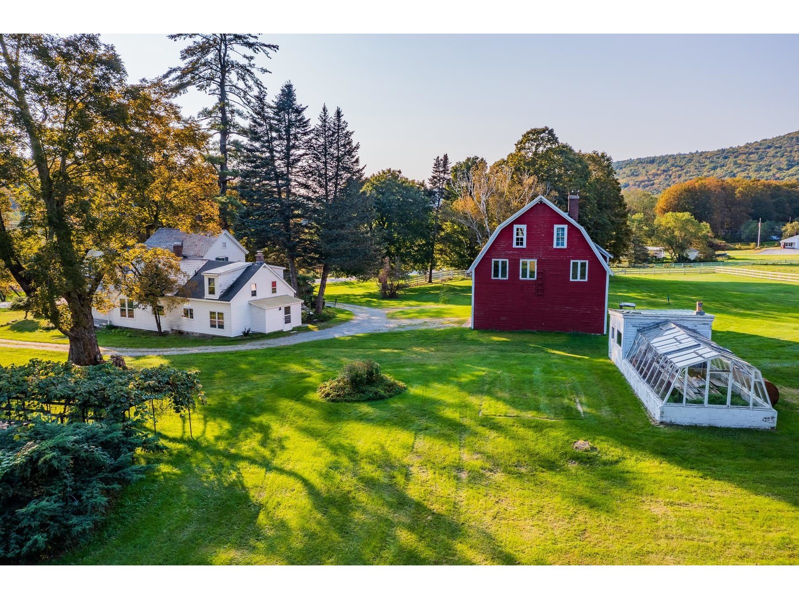 House, Barns, greenhouse