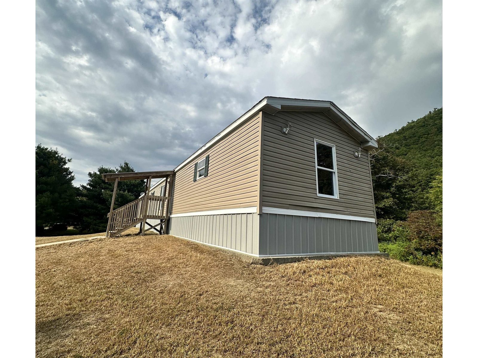 353 Moses Lane, Unit 8A