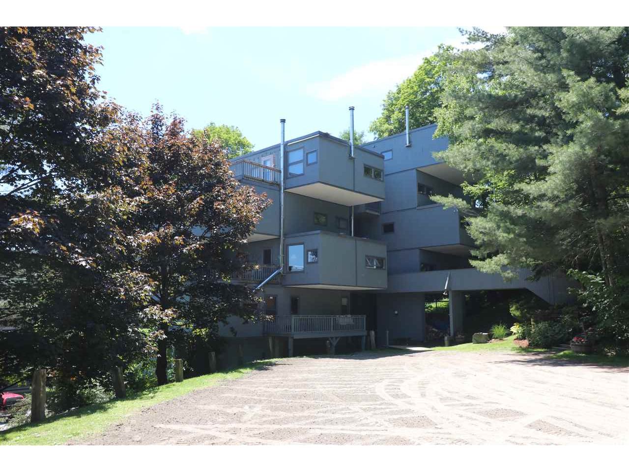 355 Summit Road, Unit 3