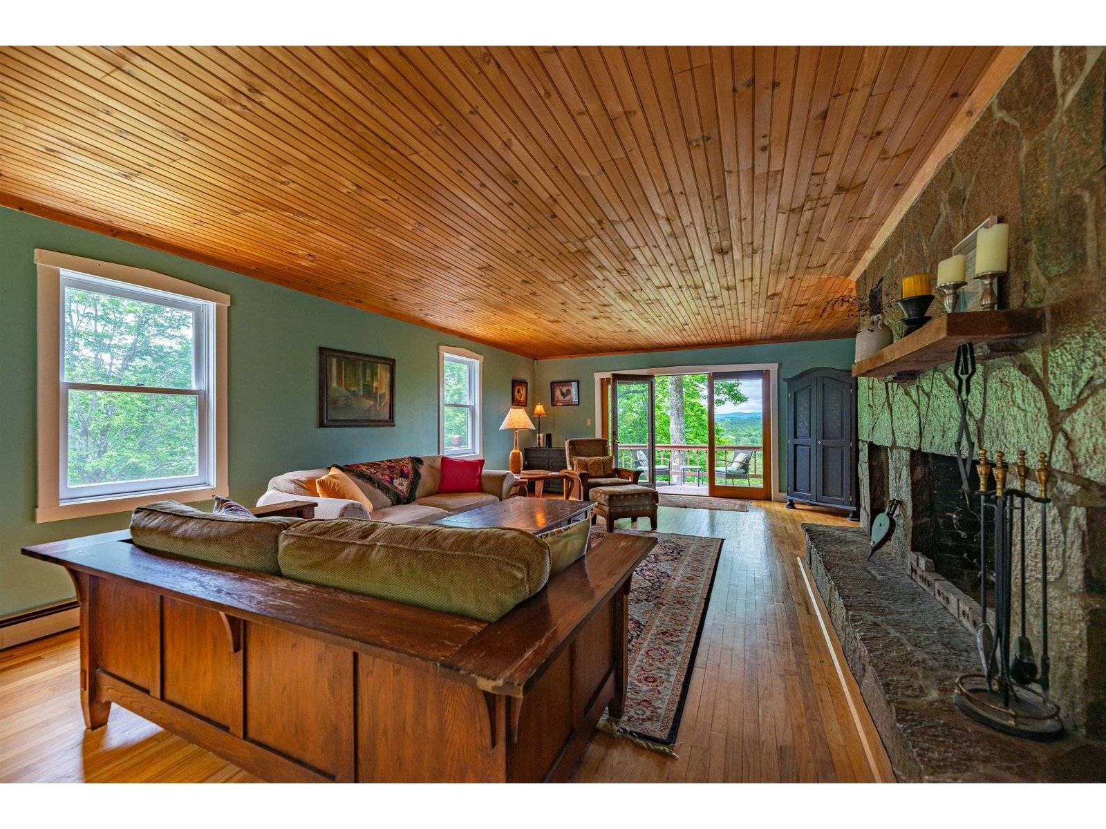 Living Room opens onto the deck