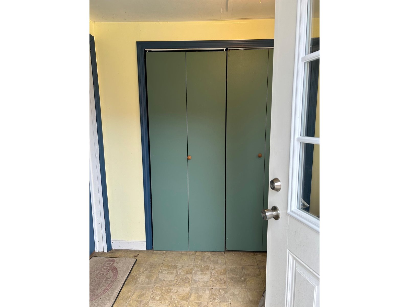 Big mudroom with closet