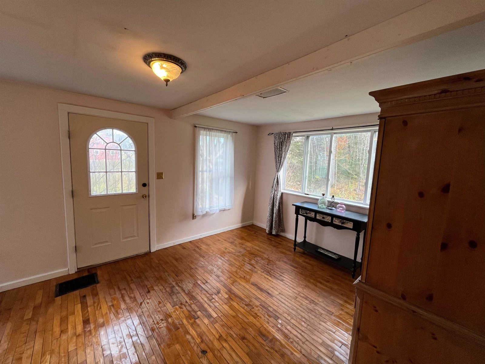 Living room Glowing wooden floors!