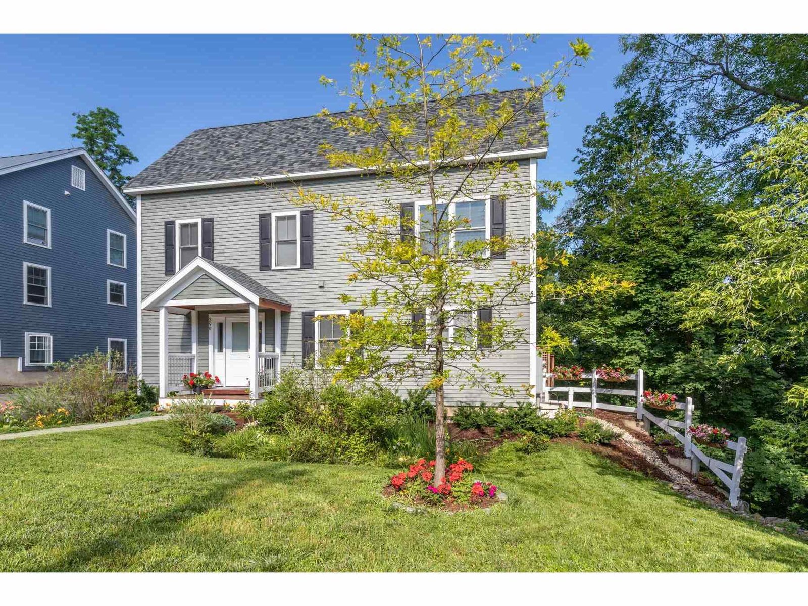 390 Colchester Avenue, Burlington 390 Colchester Avenue, Burlington