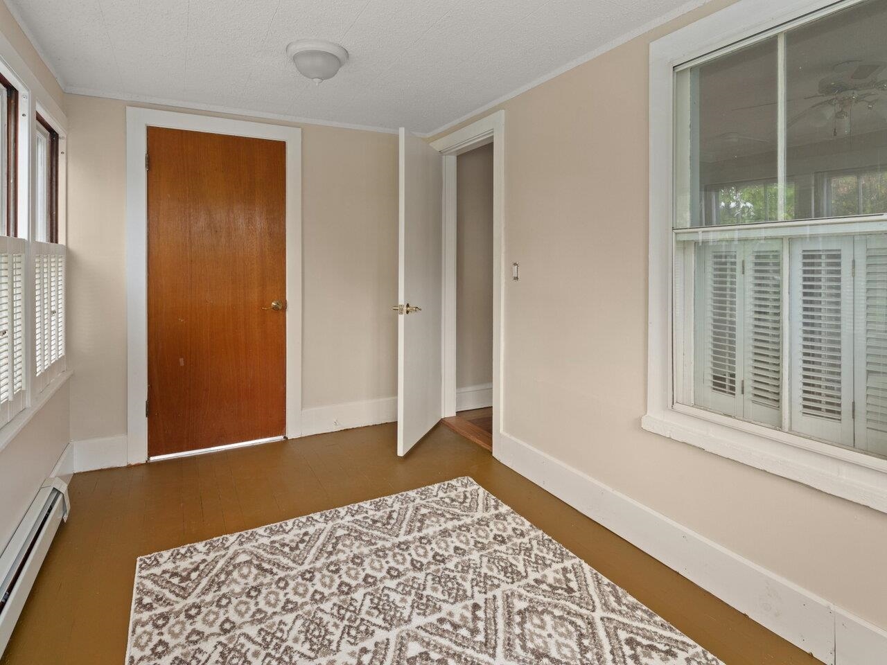 Heated sunroom/porch