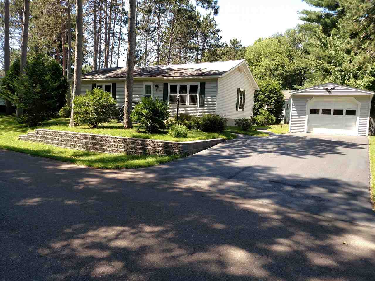 405 Sugarbush Road