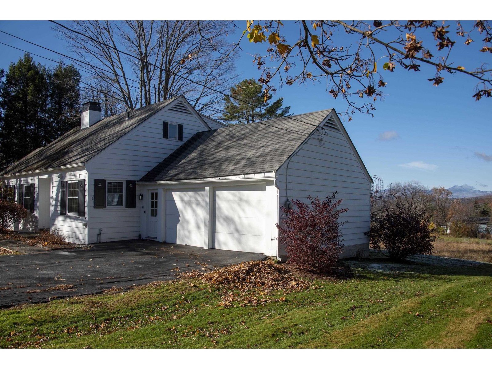 Double Car Garage with Direct Entry