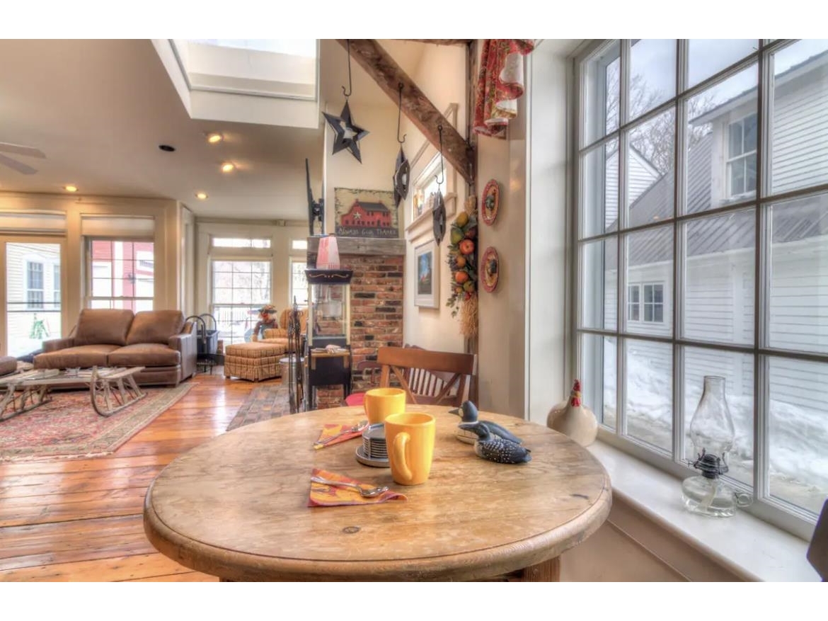 Breakfast nook off the kitchen