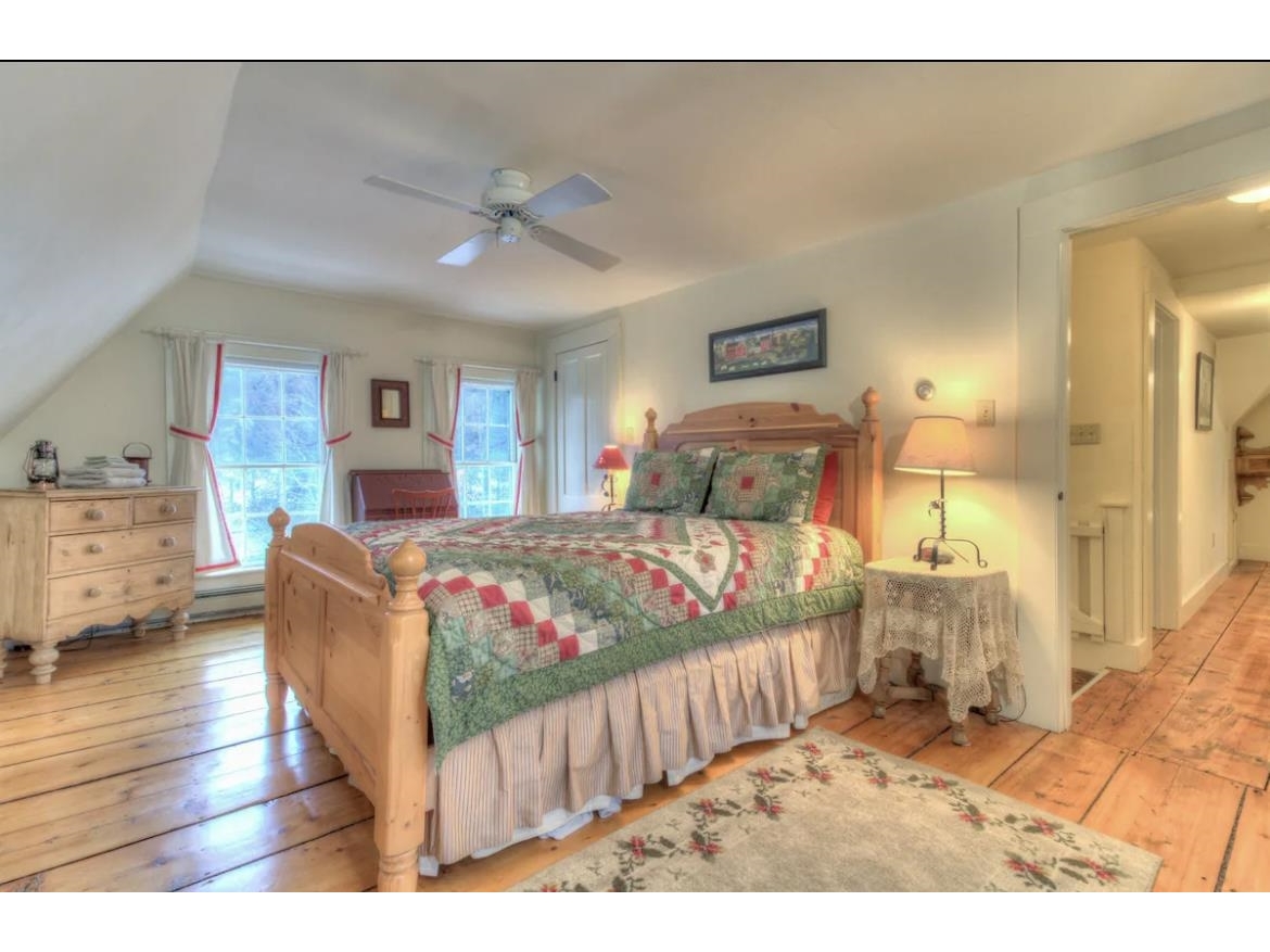 Second floor bedroom with on-suite bathroom