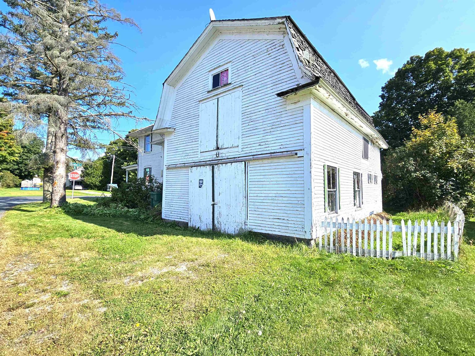 Garage/Barn