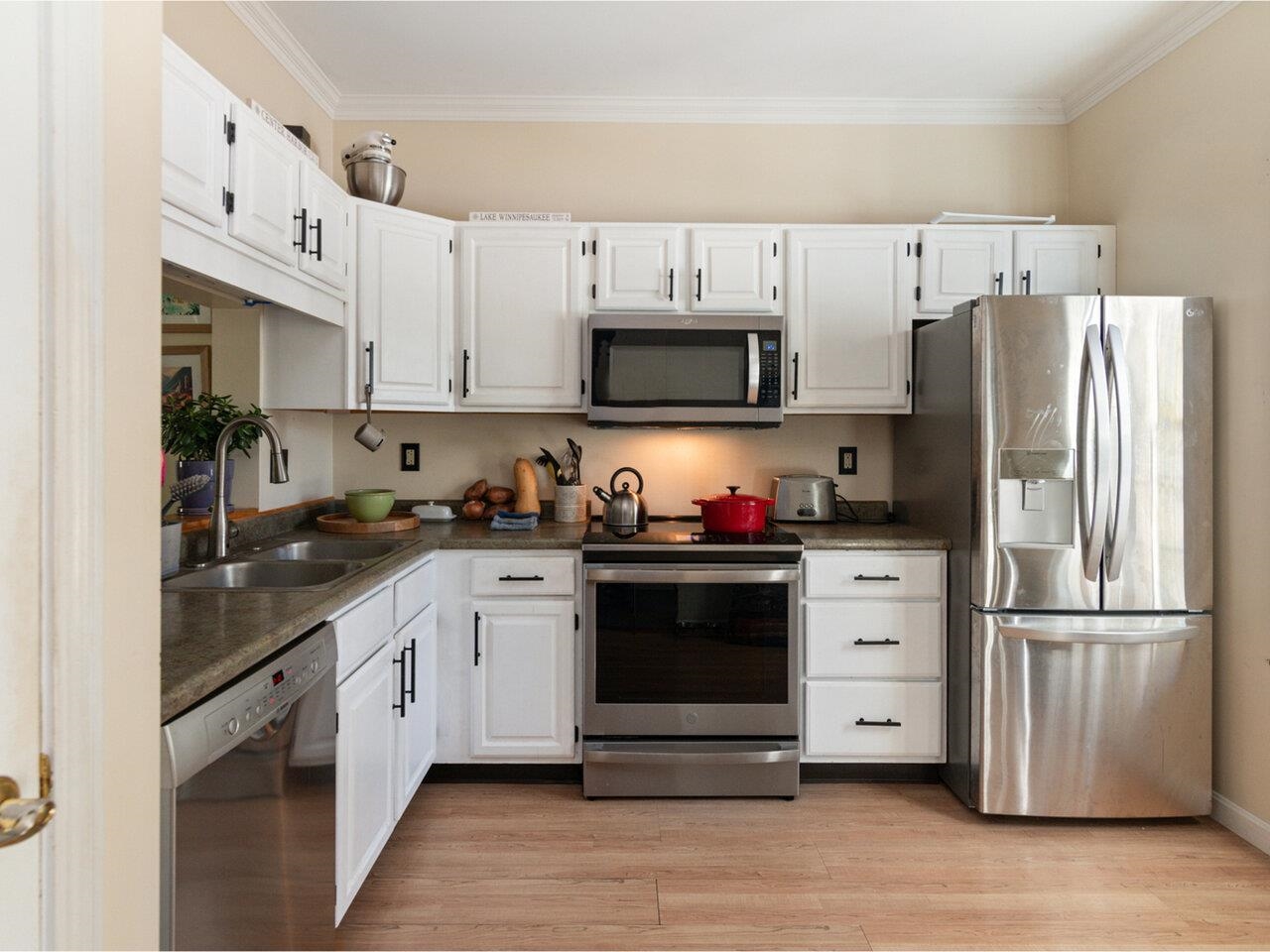 Newer Stainless Appliances