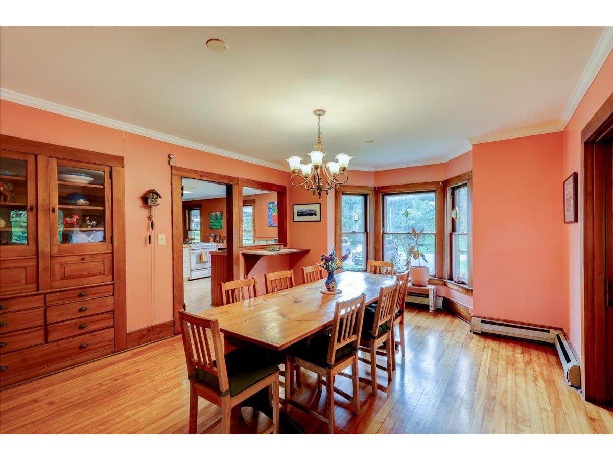 Lost of light in this gorgeous dining room.