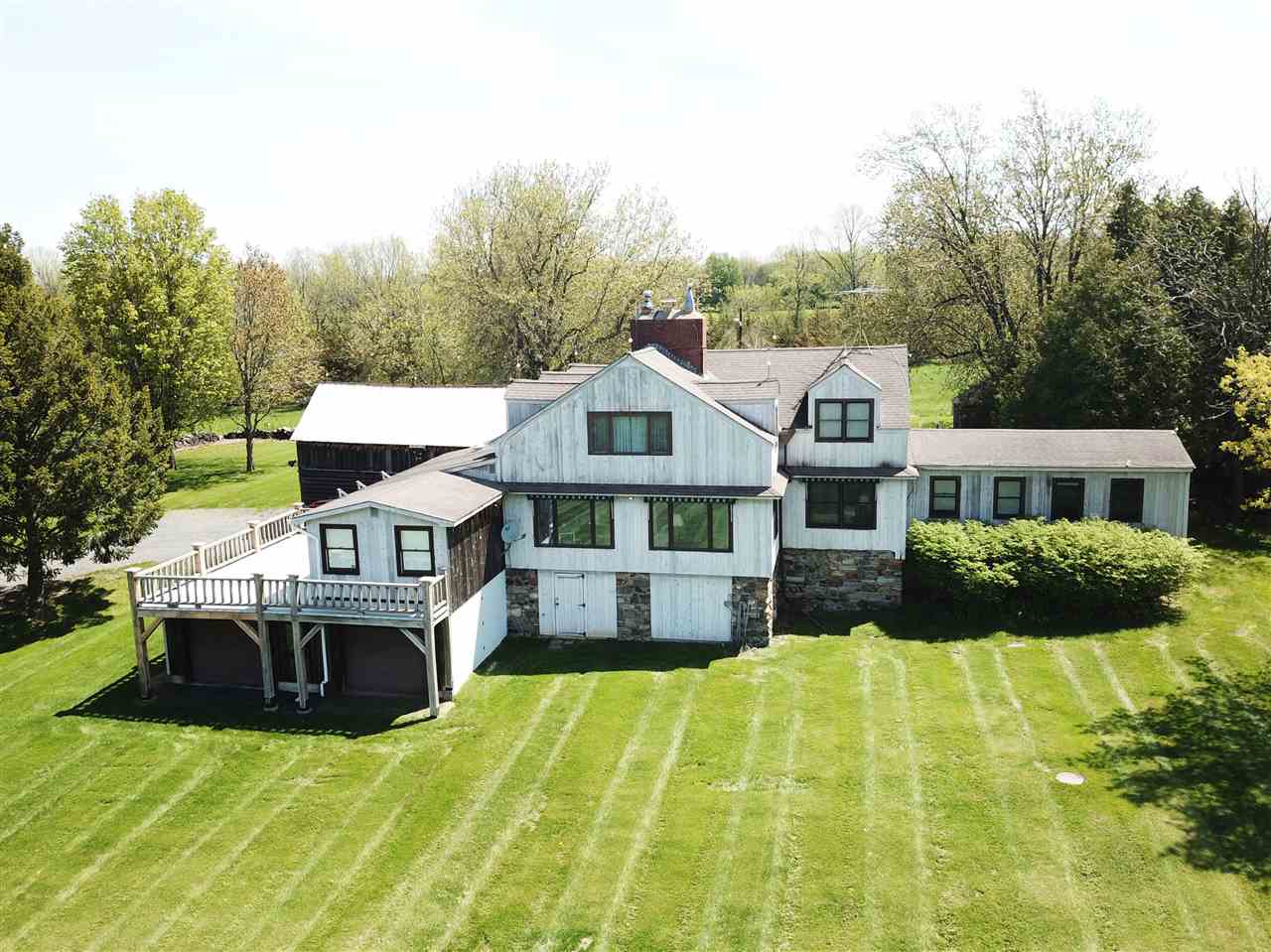 234 West Shore Road Grand Isle, Vermont Sold in 2020 Coldwell