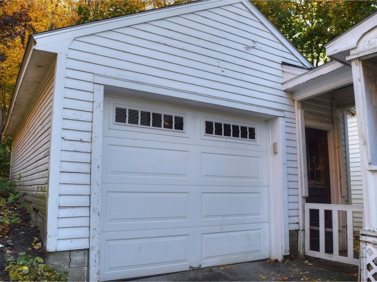 Detached One-Car garage