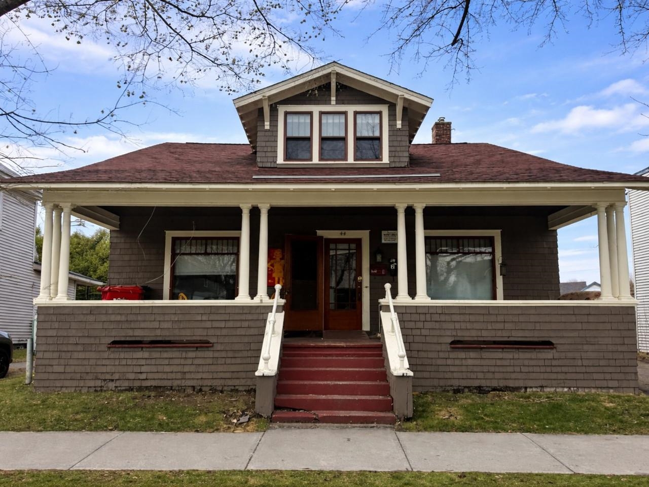 44 Drew Street, Burlington 44 Drew Street, Burlington