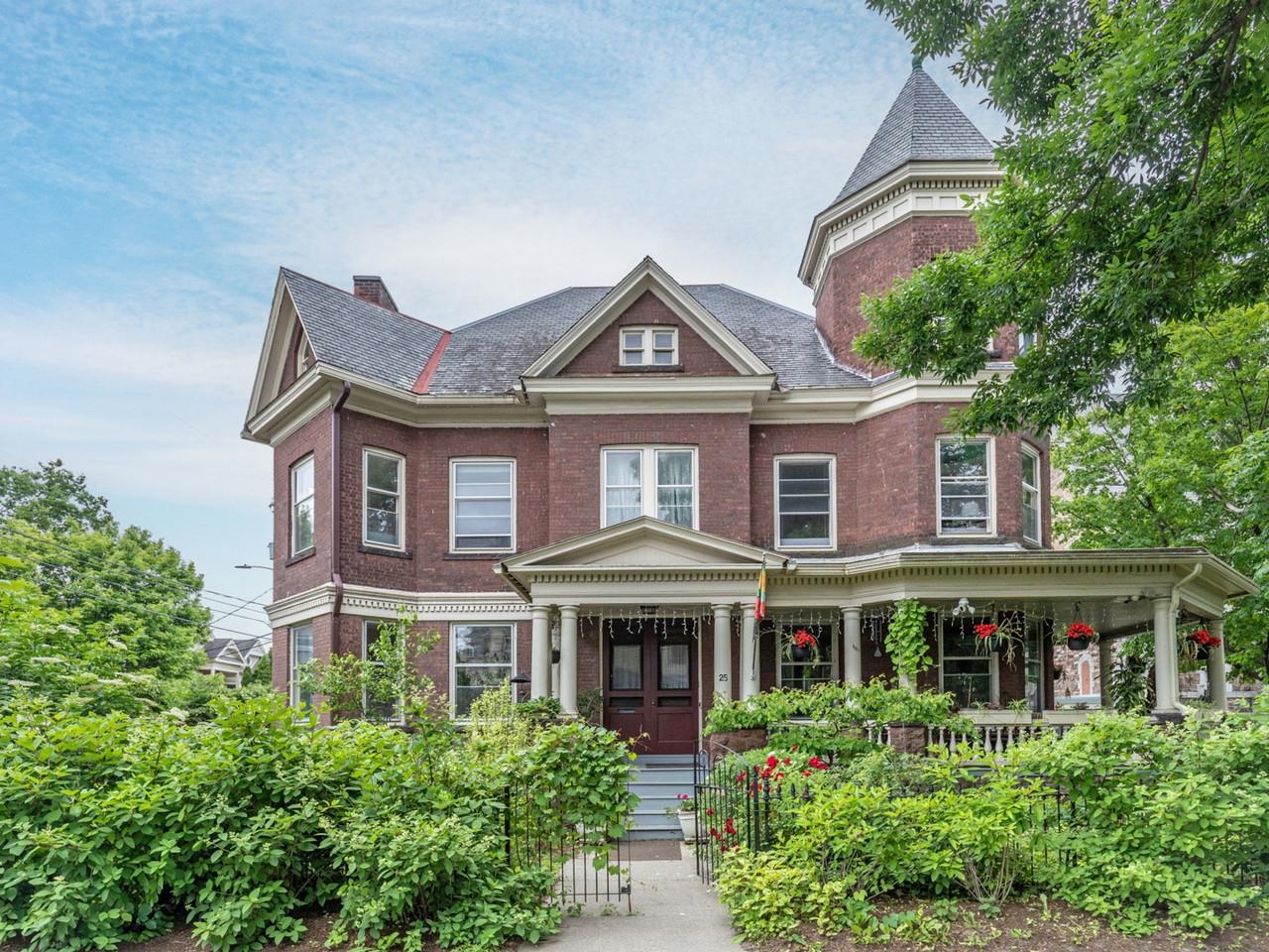 25 Buell Street, Burlington 25 Buell Street, Burlington