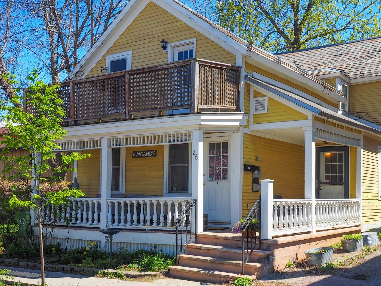 26 Bright Street, Burlington 26 Bright Street, Burlington