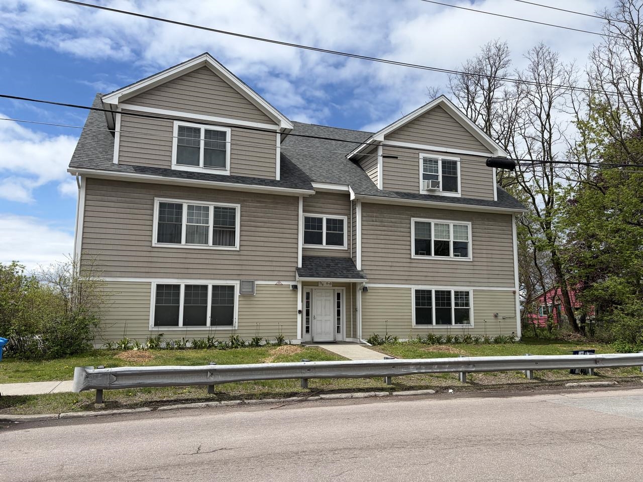 354 Manhattan Drive, Burlington 354 Manhattan Drive, Burlington